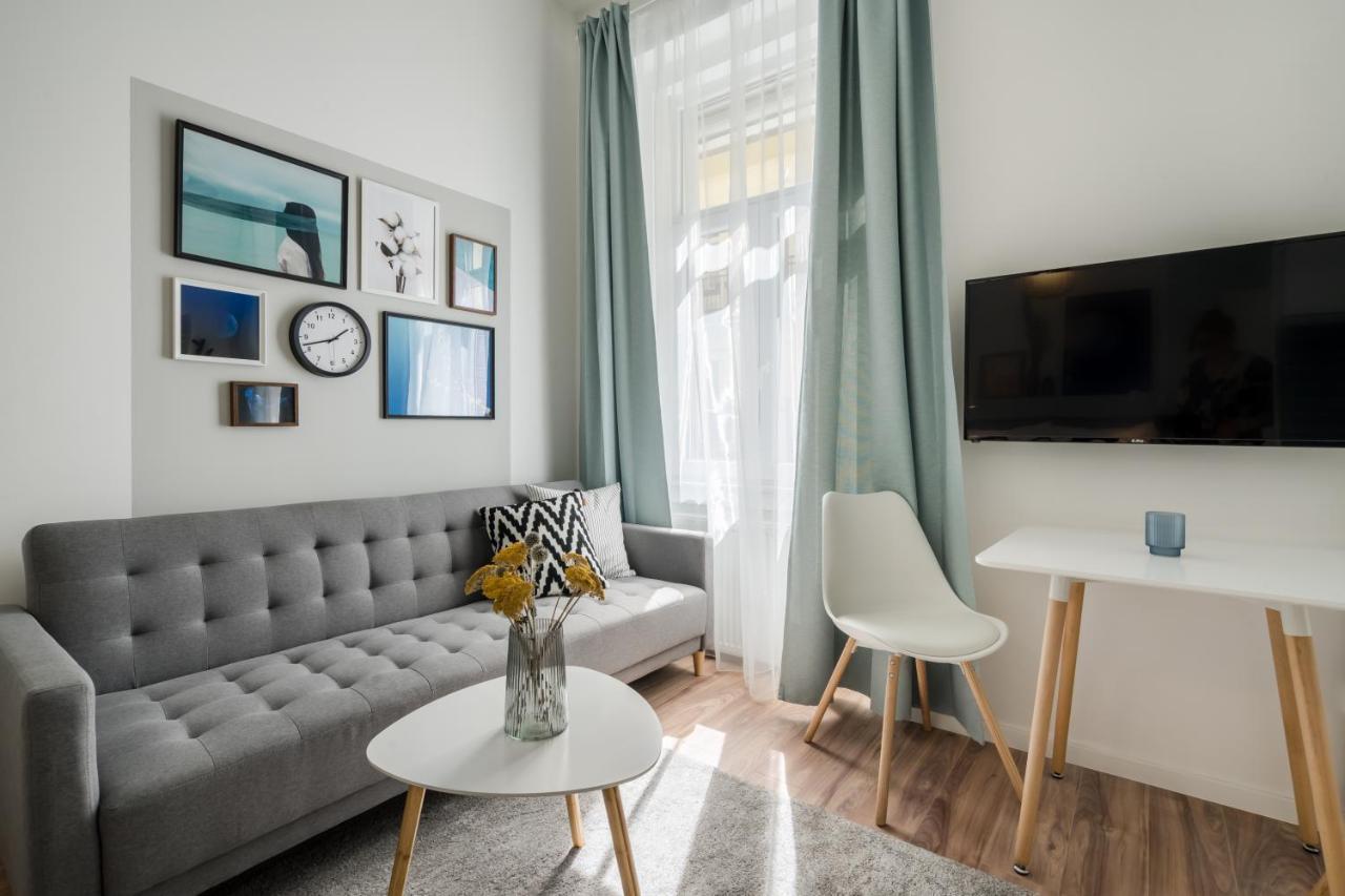 A13- Boutique Apartments, Best Location, By Bqa Budapest Bagian luar foto